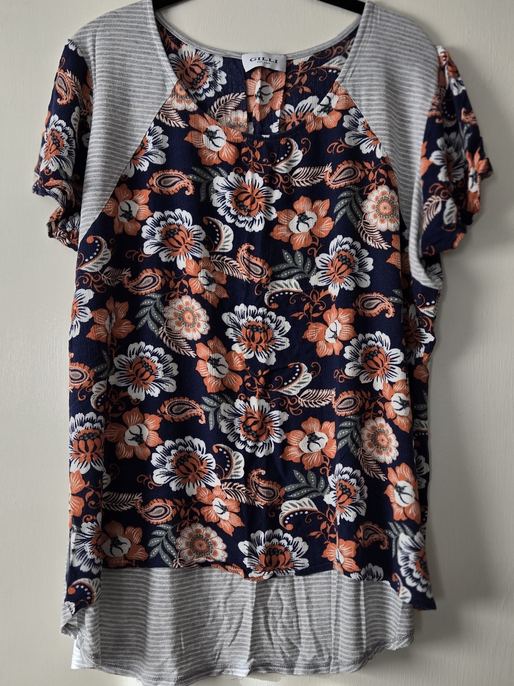 Gilli Navy Floral Short Sleeve Mixed-Print Top with Coral & White Blooms